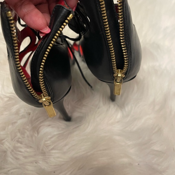 Size 10 - Charles Jourdan Lace-up Heels.  Gently used and stunning!!! - Picture 3 of 5